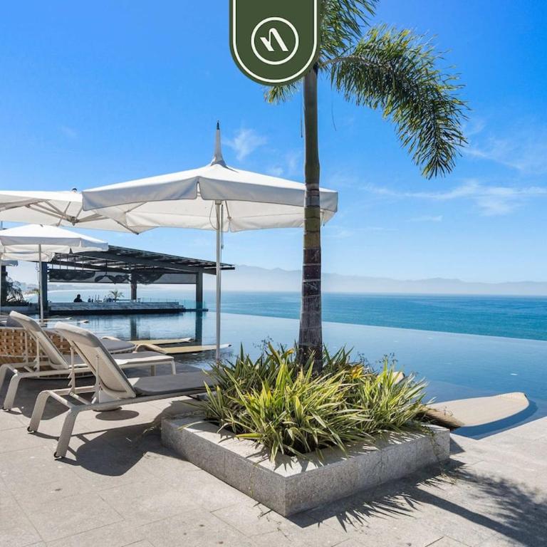 Luxury 2 BR Condo with Dream Pools - Beach - Art - Casa - 3