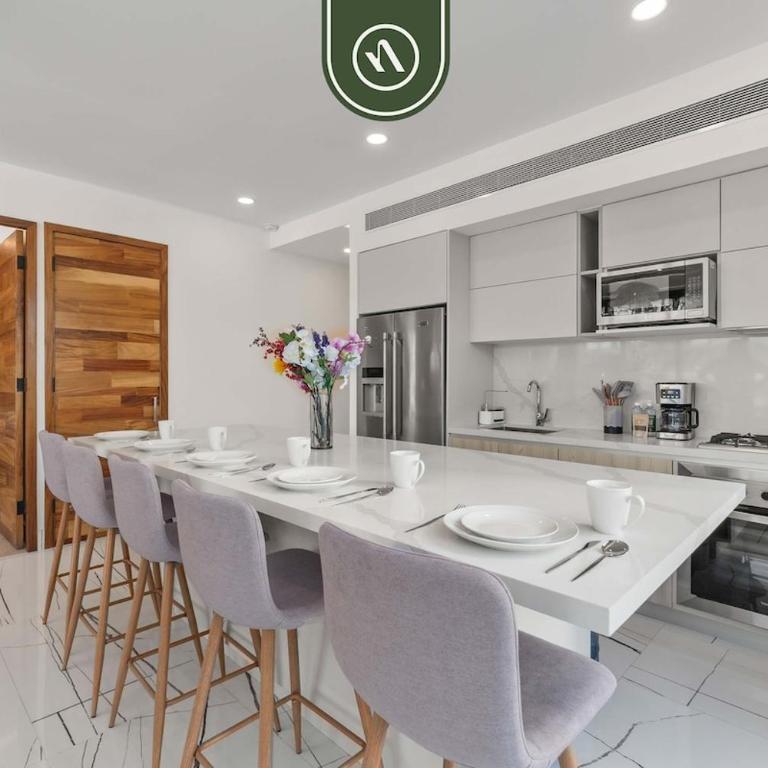 Luxury 2 BR Condo with Dream Pools - Beach - Art - Casa - 7
