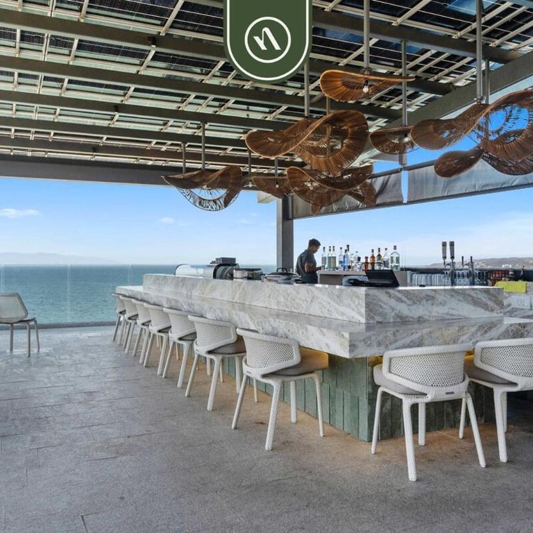 Luxury 2 BR Condo with Dream Pools - Beach - Art - Casa - 10
