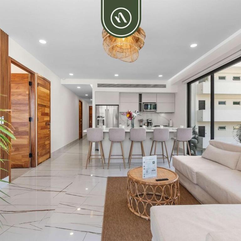 Luxury 2 BR Condo with Dream Pools - Beach - Art - Casa - 23