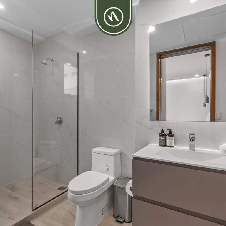 Luxury 2 BR Condo with Dream Pools - Beach - Art - Casa - 30