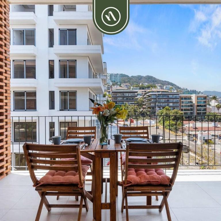 Elegant 2 BR Condo with Amazing Rooftop Pool - Casa - 23