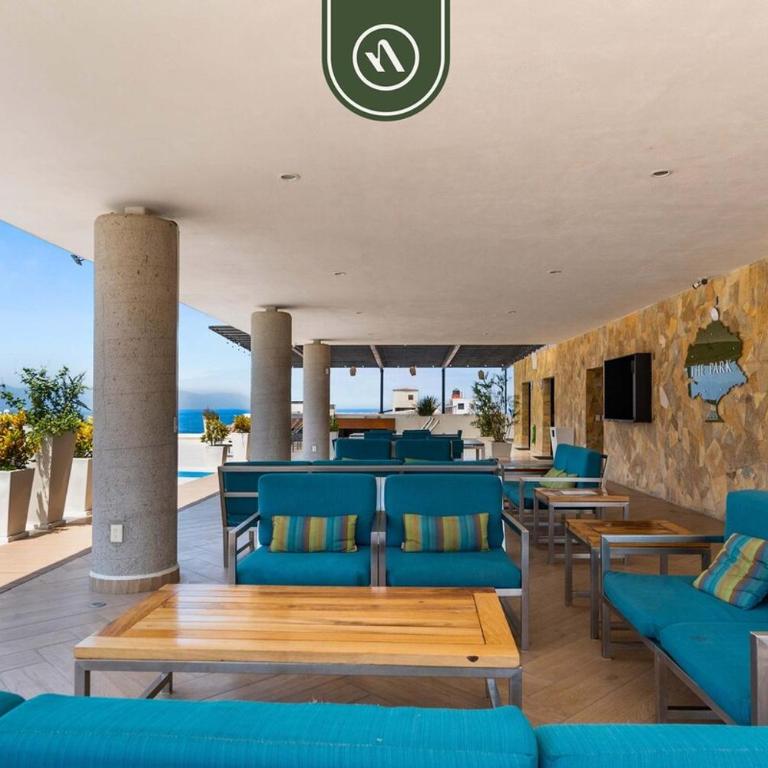 Elegant 2 BR Condo with Amazing Rooftop Pool - Casa - 38