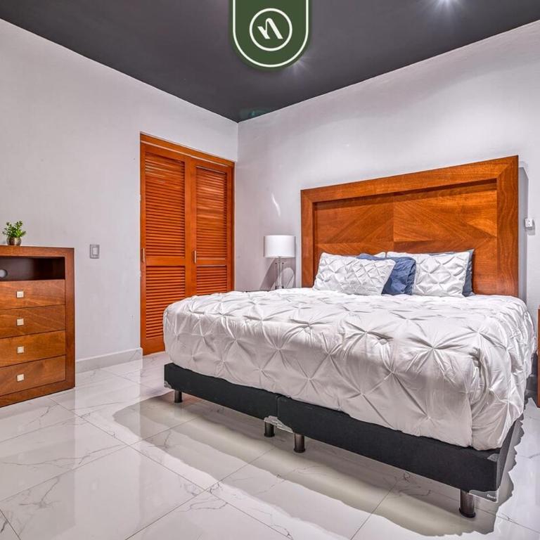Modern 2BR Condo in Old Town - Private Terrace - Vacation Home - 9