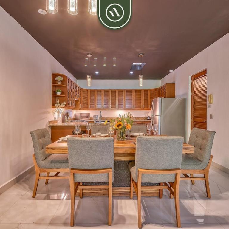 Modern 2BR Condo in Old Town - Private Terrace - Vacation Home - 15