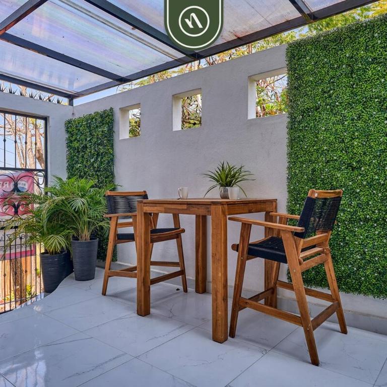 Modern 2BR Condo in Old Town - Private Terrace - Vacation Home - 23