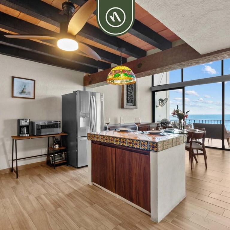 Oceanfront 2 BR Condo with Spectacular View - Pool - Casa - 27