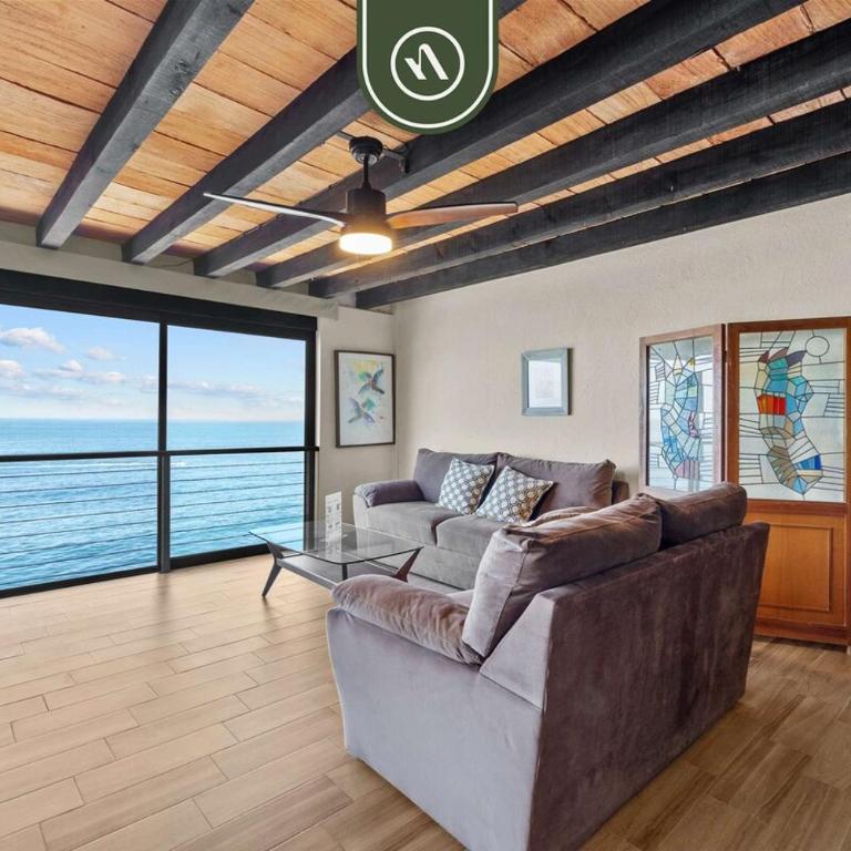 Oceanfront 2 BR Condo with Spectacular View - Pool - Casa - 30