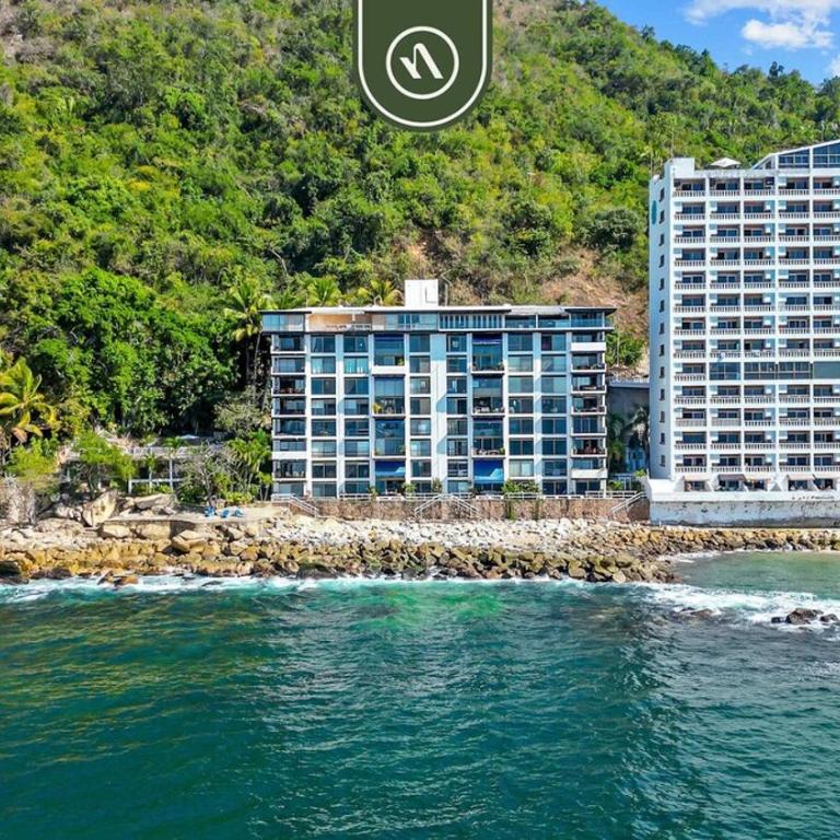 Oceanfront 2 BR Condo with Spectacular View - Pool - Casa - 48