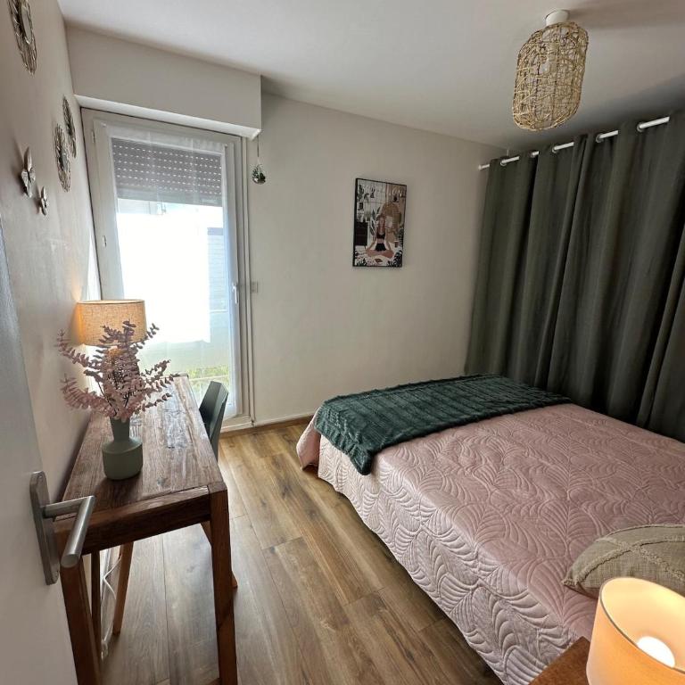 L'écrin Thermal ! Spécial Cure Clim Wifi 2 Étoiles - Two-Bedroom Apartment - 13