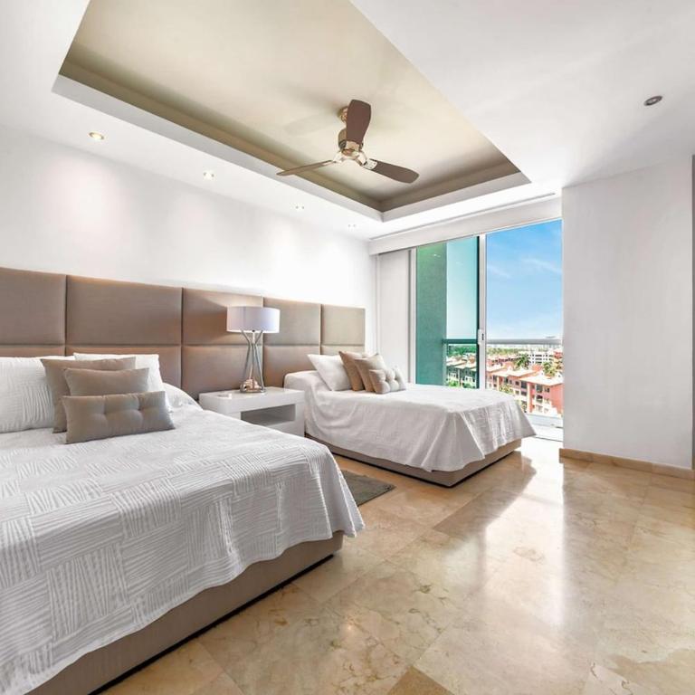 Luxury Oceanfront 4BR Condo - Pool - Ocean View - Casa - 23