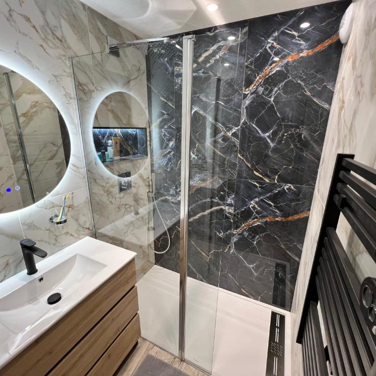 Appartement T2 avec jardin privé, piscine et barbecue - Appartement 1 Chambre - 18