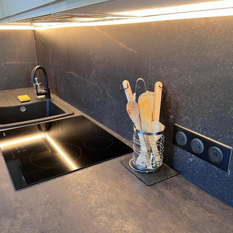 Appartement T2 avec jardin privé, piscine et barbecue - Appartement 1 Chambre - 23