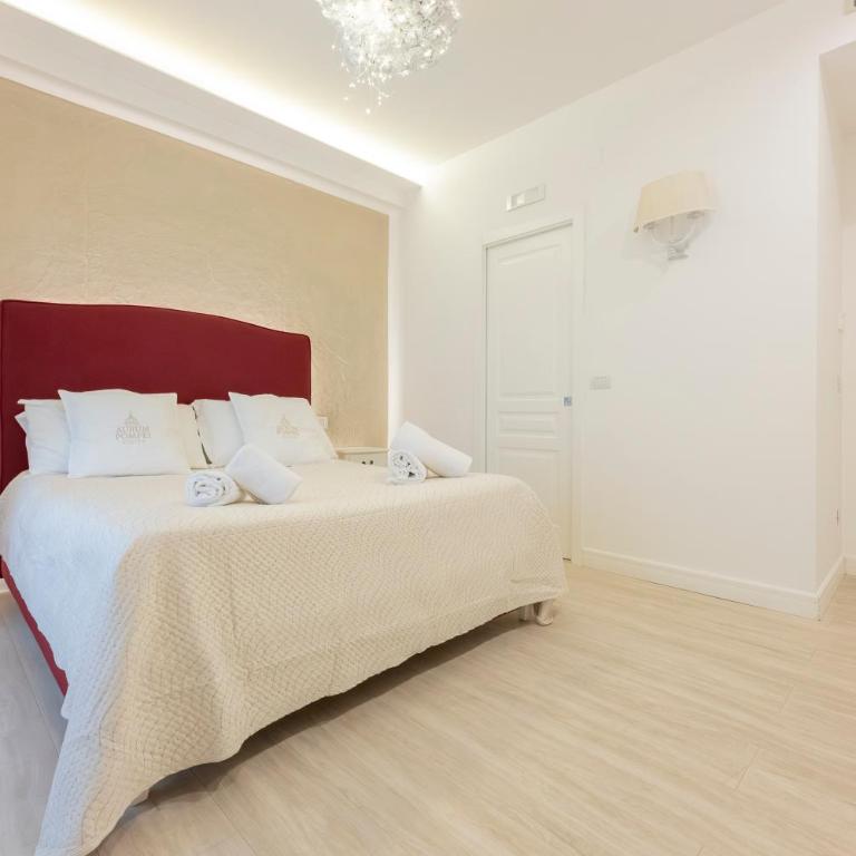 Aurum Pompei Suites - Camera King con Balcone - 9