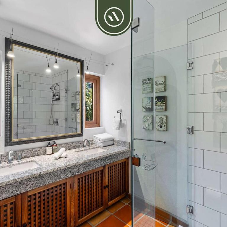 Stylish 2 BR Condo in Romantic Zone - Rooftop Pool - Vacation Home - 27