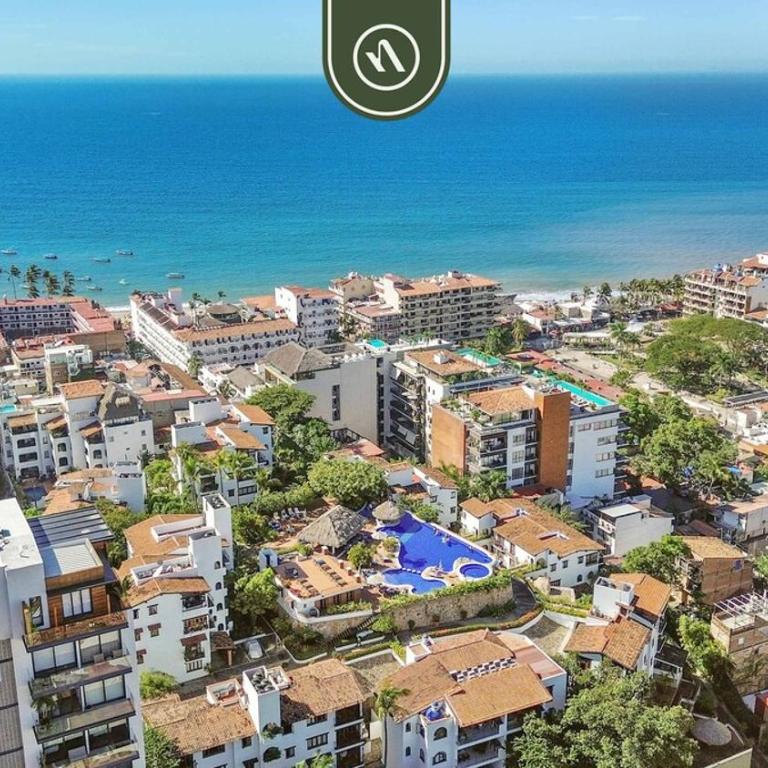 Stylish 2 BR Condo in Romantic Zone - Rooftop Pool - Vacation Home - 37