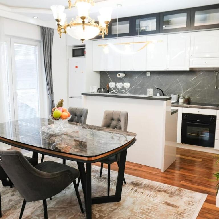 Montana Apartment Tivat 7-Minute Walk to the Sea - Apartman sa 2 Spavaće Sobe - 4