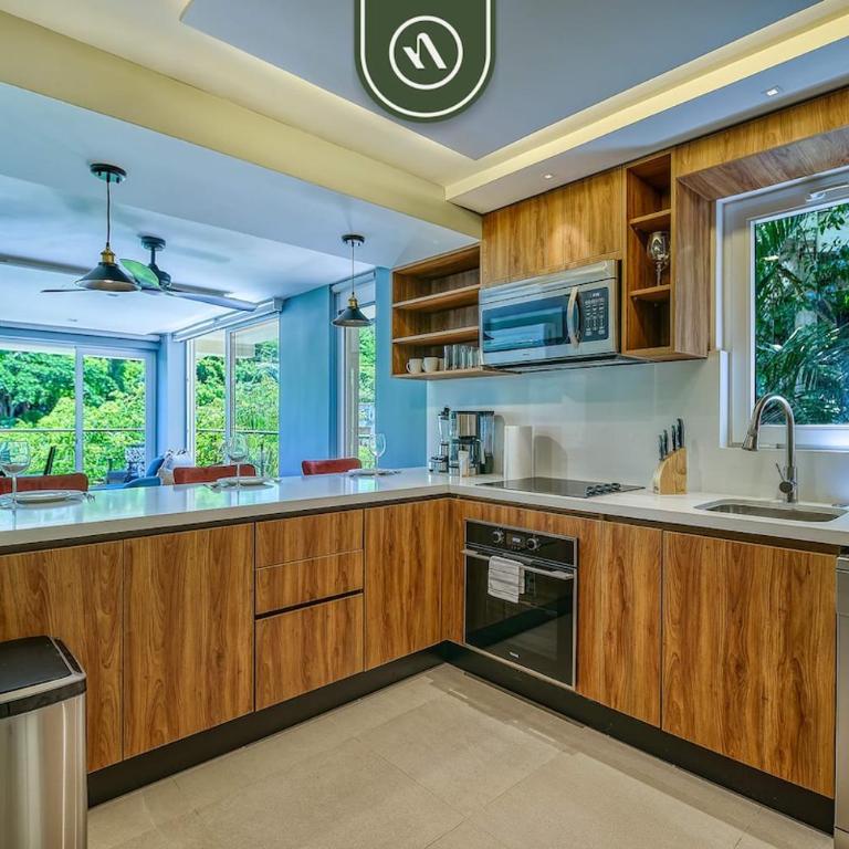 Luxury 2 BR Condo in the Jungle - Oceanview Pool - Vacation Home - 5
