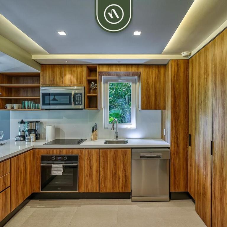 Luxury 2 BR Condo in the Jungle - Oceanview Pool - Vacation Home - 26