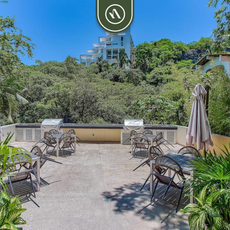 Luxury 2 BR Condo in the Jungle - Oceanview Pool - Vacation Home - 43