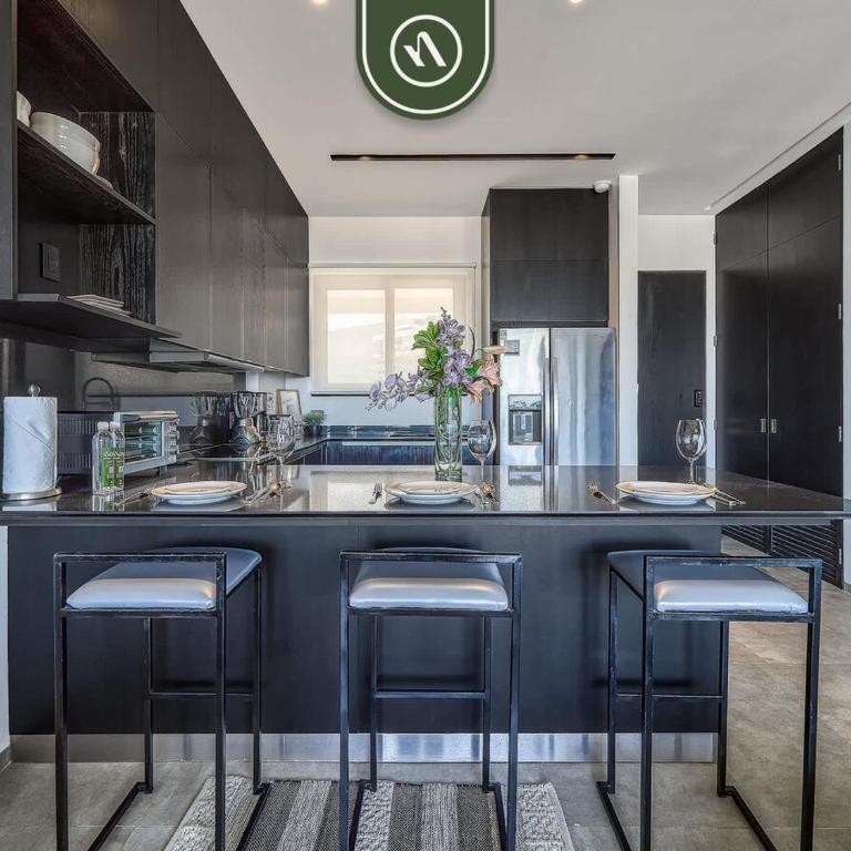 Oceanview Condo with Amazing Rooftop Pool - Gym - Vacation Home - 7