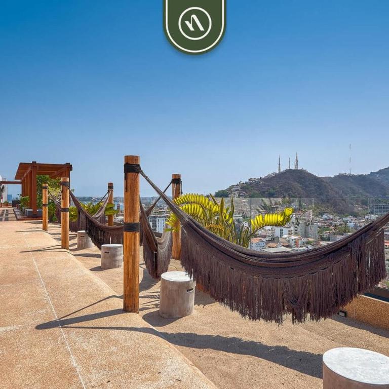Oceanview Condo with Amazing Rooftop Pool - Gym - Vacation Home - 11