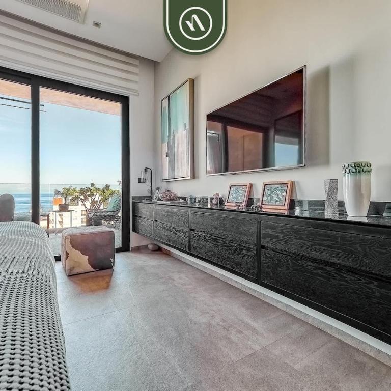 Oceanview Condo with Amazing Rooftop Pool - Gym - Vacation Home - 14