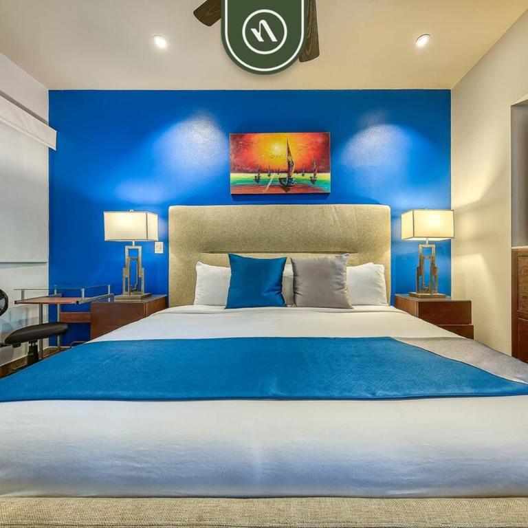 1 BR Condo - Amazing Sunsets From the Roof - Pool - Vacation Home - 12