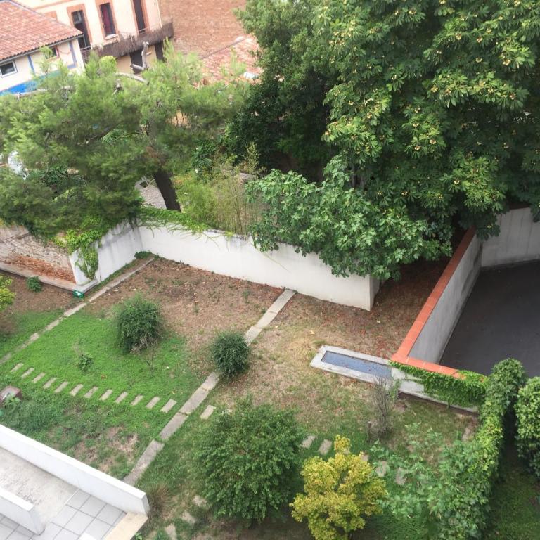 Appartement T1 avec terrasse au calme 4ème étage sur 4 - Apartment mit 1 Schlafzimmer - 3