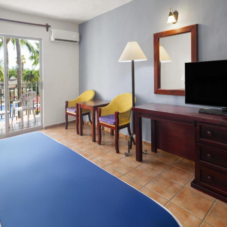 Grand Decameron Complex Bucerias, A Trademark All-Inclusive Resort - Habitación con cama extragrande y vistas al mar - 2