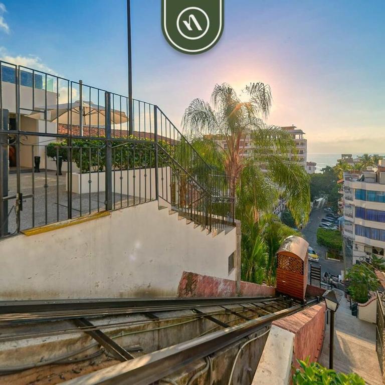 1 BR Condo - Amazing Sunsets From the Roof - Pool - Vacation Home - 30