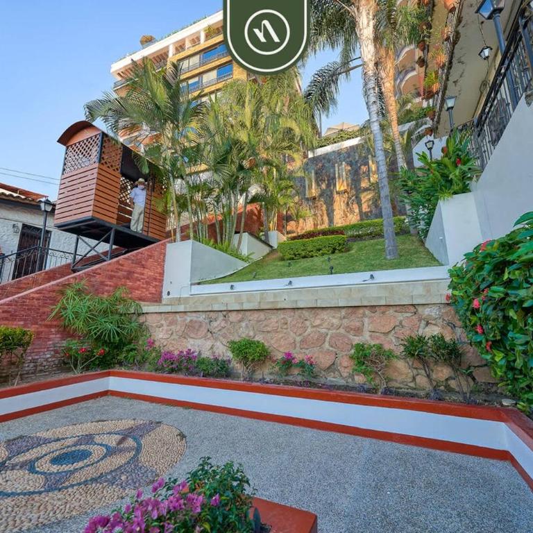 1 BR Condo - Amazing Sunsets From the Roof - Pool - Vacation Home - 31