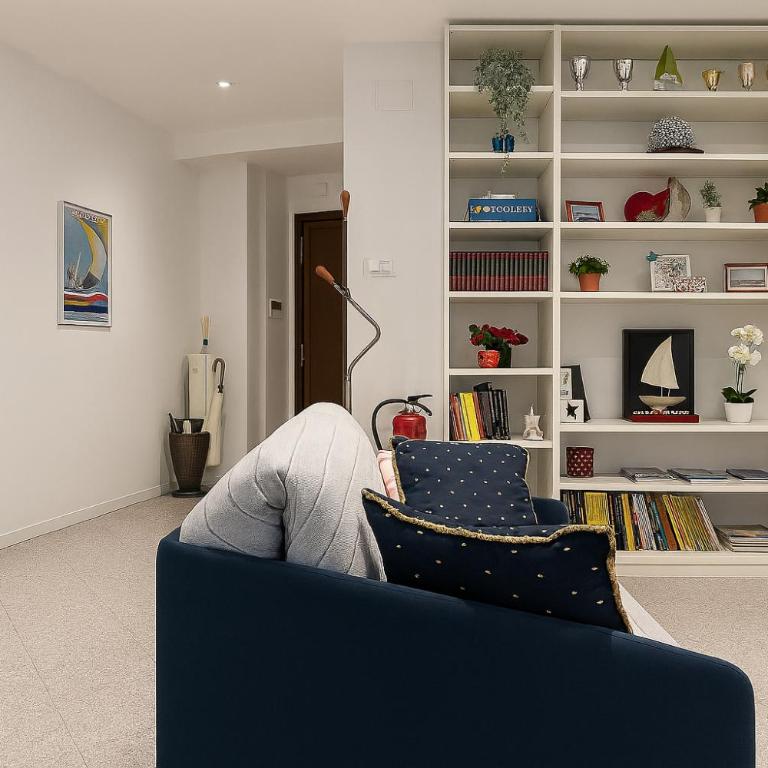 Vicino al Centro - Appartamento con 2 Camere da Letto - 3