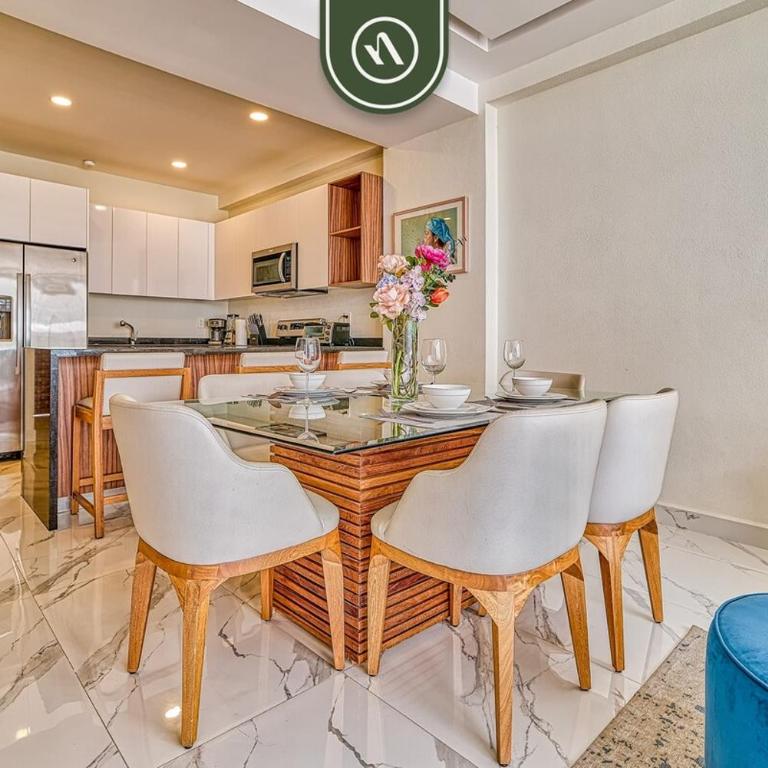 2BR Condo with Private Balcony - Padel Court - Casa - 19