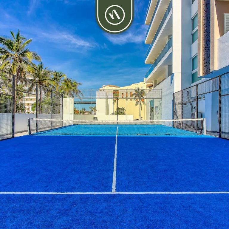 2BR Condo with Private Balcony - Padel Court - Casa - 37