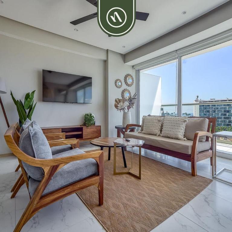 Luxury 3 BR Condo - Beach Access 1 Block Away - Casa - 4