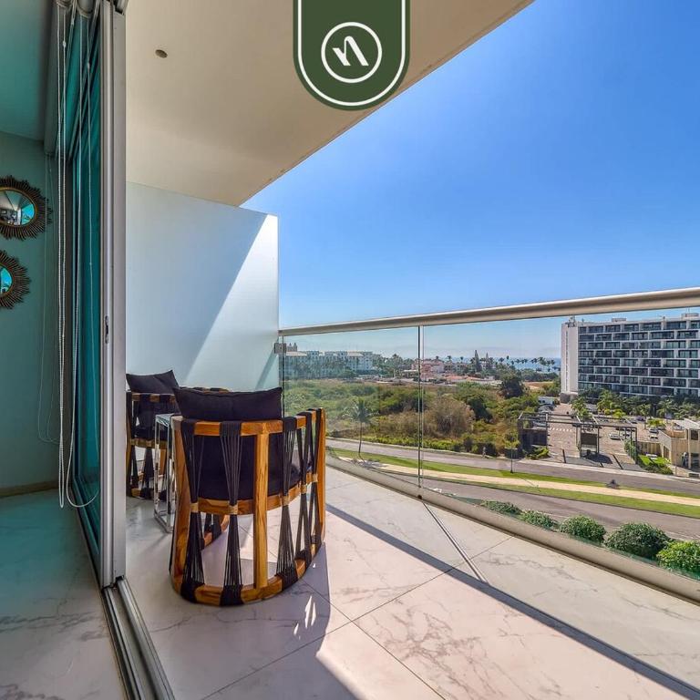 Luxury 3 BR Condo - Beach Access 1 Block Away - Casa - 23