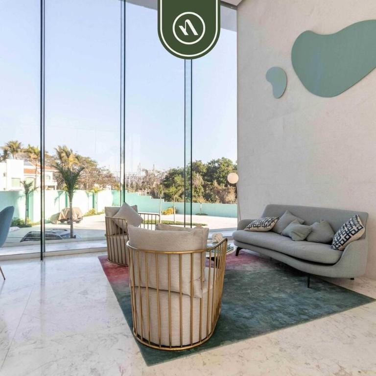Luxury 3 BR Condo - Beach Access 1 Block Away - Casa - 50