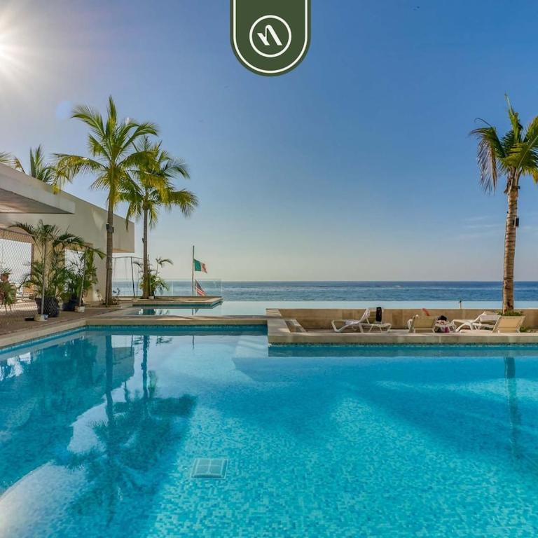 Luxury 4 BR Condo Amazing Views - Beach - Pools - Casa - 65