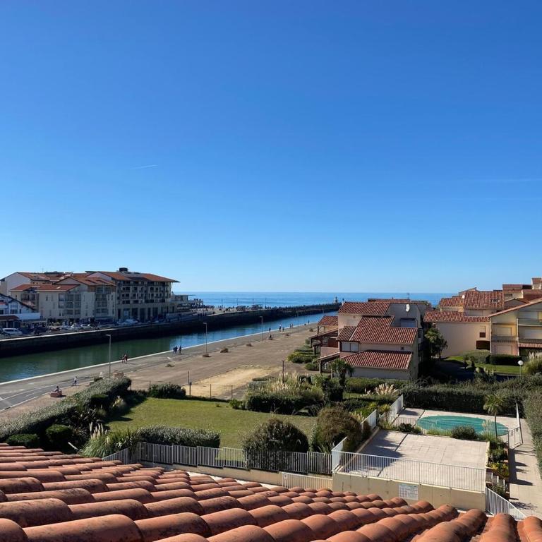 Appartement avec vue océan, Piscine et tennis - Three-Bedroom Apartment - 2