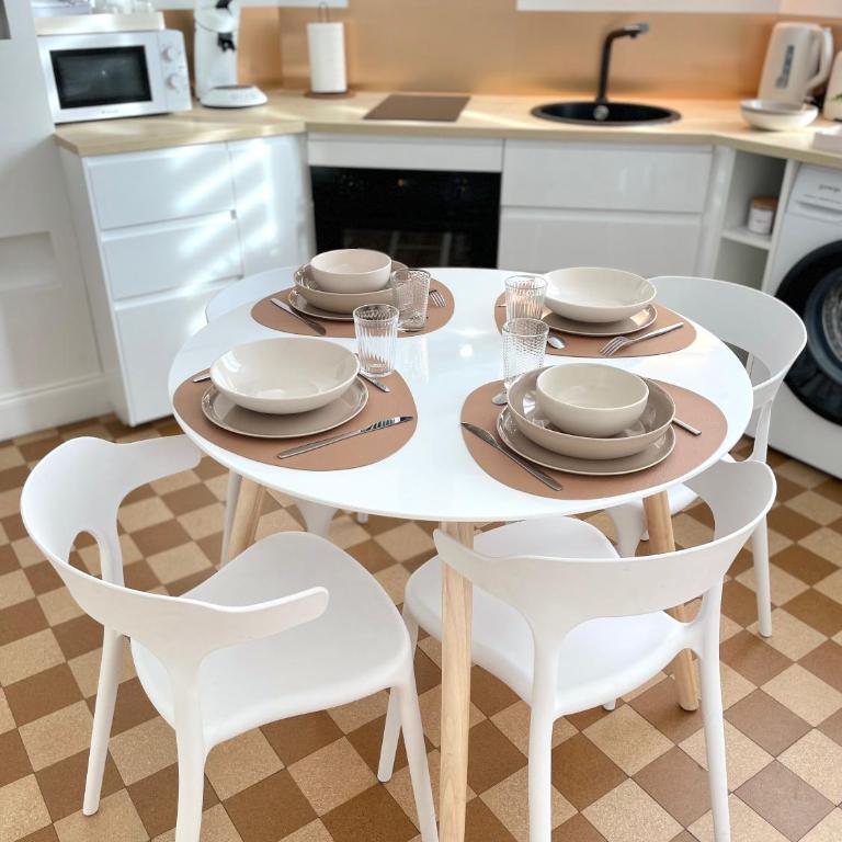 CALME & COSY L'Appartement Signature à 10 min de la gare - Apartment mit 2 Schlafzimmern - 8