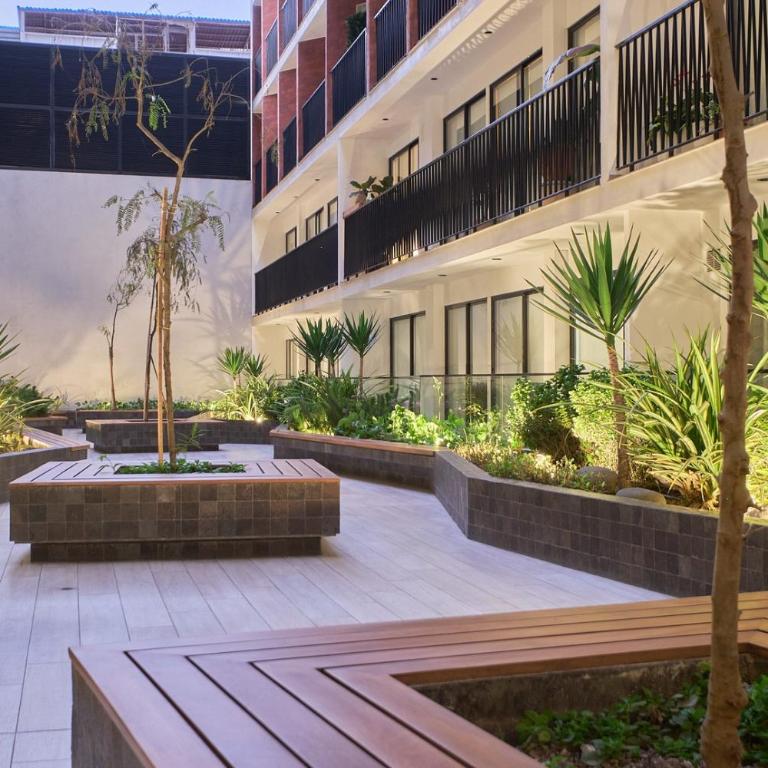 Geko | Contemporary 2BR w/Balcony near Costa Verde - Two-Bedroom Apartment - 84