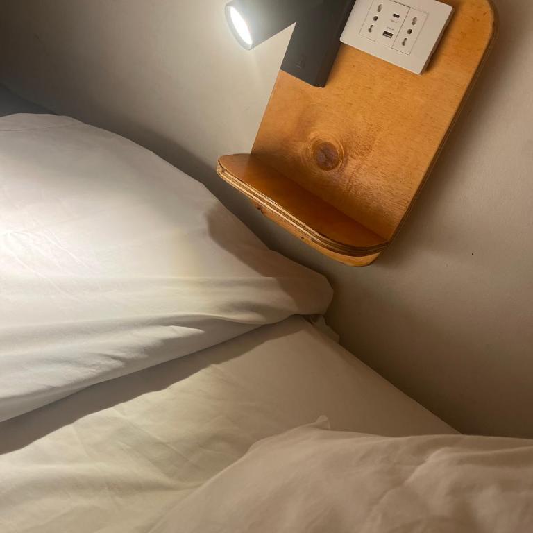 TQCaleta Downtown - Hostel & Cowork - Bed in 6-Bed Mixed Dormitory Room - 5