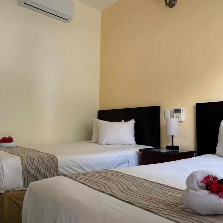Nuevo Paris Hotel - Twin Room - 5