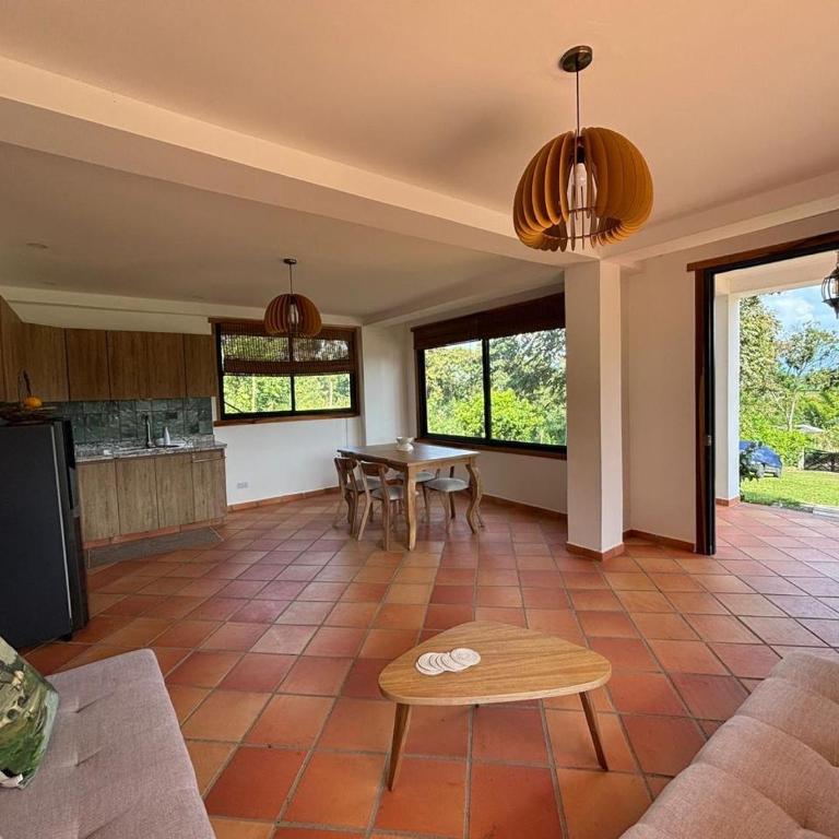 Apto nuevo y moderno con piscina y bbq, zona rural - Two-Bedroom Apartment - 16