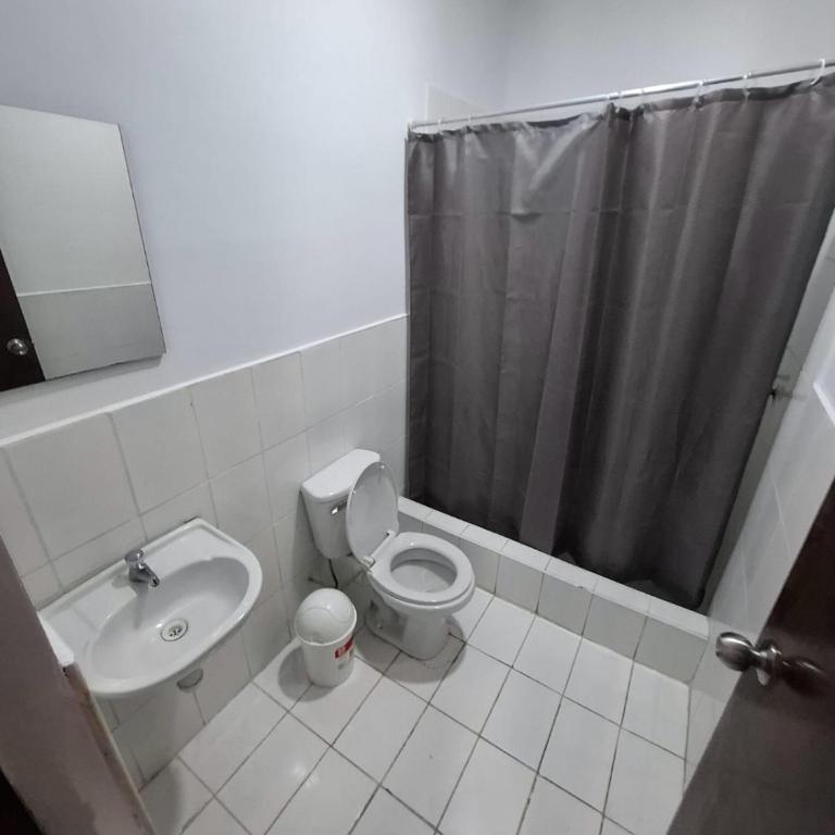 Hostal La Reserva - Pisco - Standard Triple Room - 2