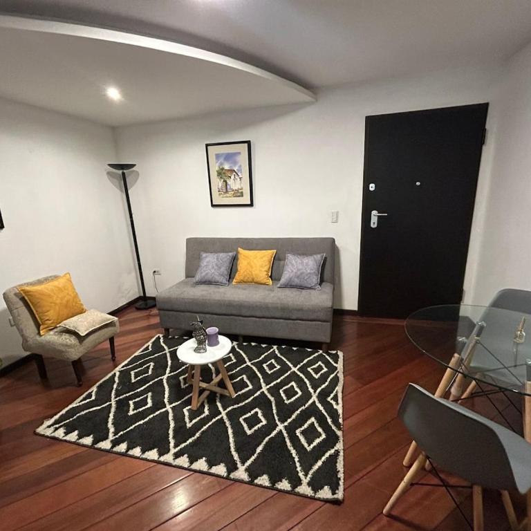 Departamento céntrico ubicado en la Carolina, Ubicacion Top, Lujoso, Totalmente Equipado - Two-Bedroom Apartment - 1