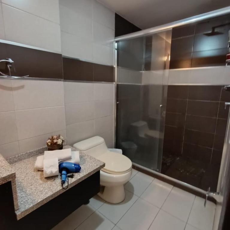 Departamento céntrico ubicado en la Carolina, Ubicacion Top, Lujoso, Totalmente Equipado - Two-Bedroom Apartment - 8