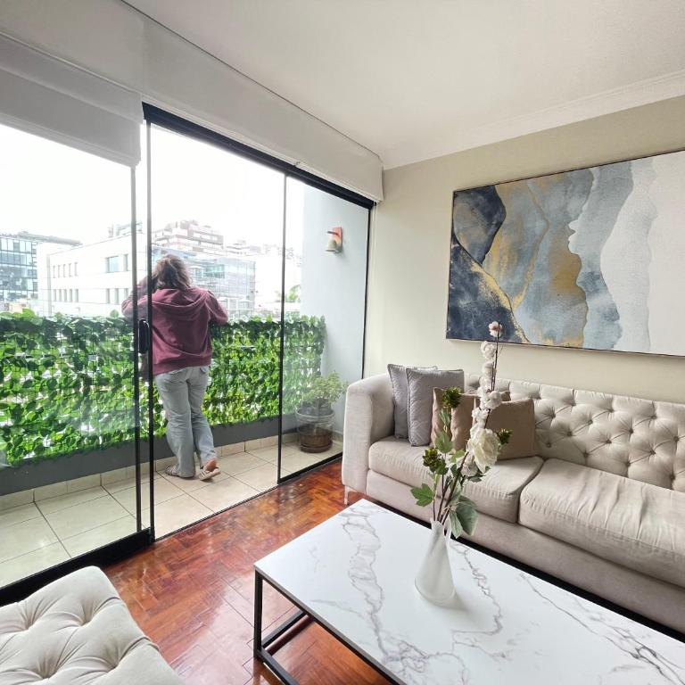 Galvez 3 Dormitorios by Casa Miraflores - Wifi Washer Hot Water - Three-Bedroom Apartment with Balcony - 16