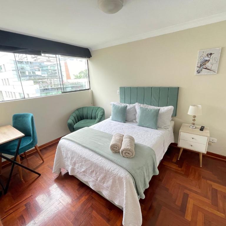 Galvez 3 Dormitorios by Casa Miraflores - Wifi Washer Hot Water - Three-Bedroom Apartment with Balcony - 2